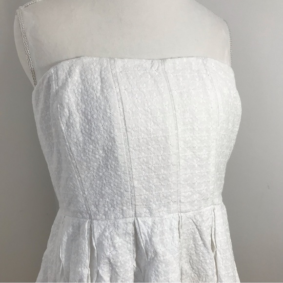 Calvin Klein White Lace Strapless Dress - Picture 6 of 12
